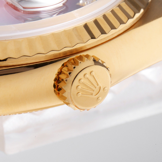 18238A レッド ROLEX（ロレックス）デイデイト 8Pダイヤ 2Pバゲット