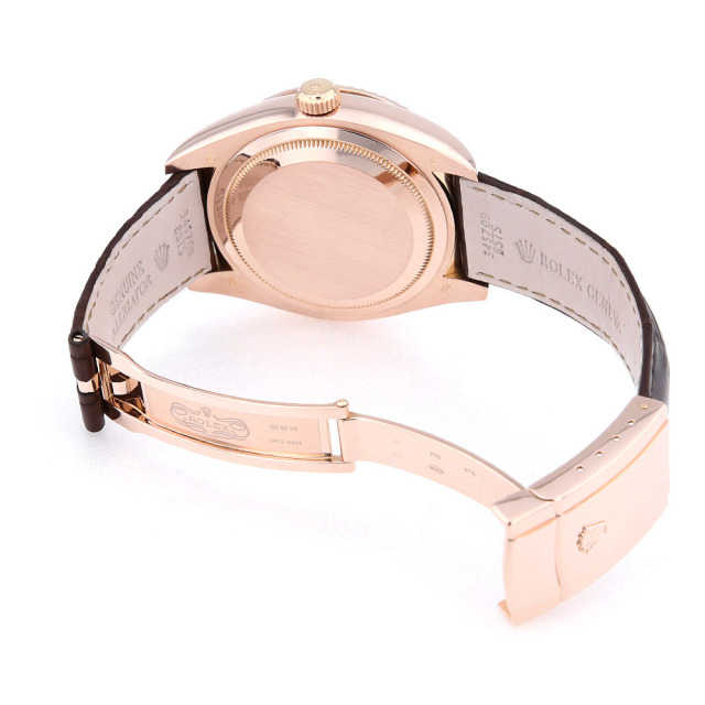 ロレックス スカイドゥエラー 326135 メンズ 中古