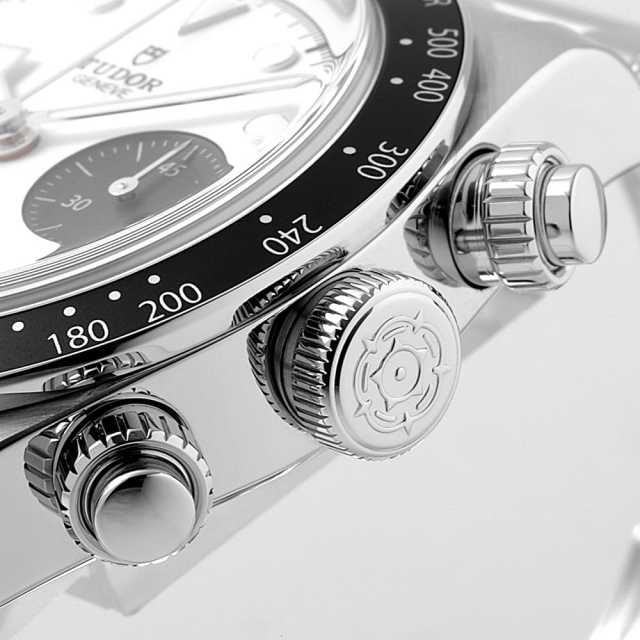 チューダー ブラックベイ 79360N メンズ 中古