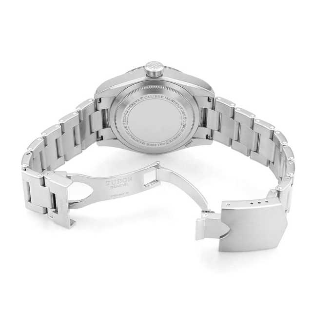 チューダー ブラックベイ 79830RB メンズ 中古