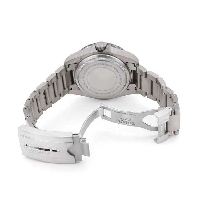 チューダー ペラゴス 25610TNL メンズ 中古