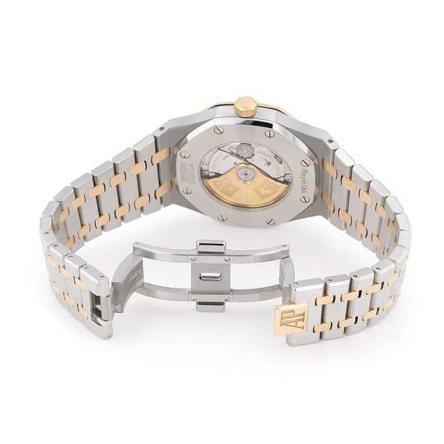 オーデマピゲ ロイヤルオーク 15400SR.OO.1220SR.01 メンズ 中古