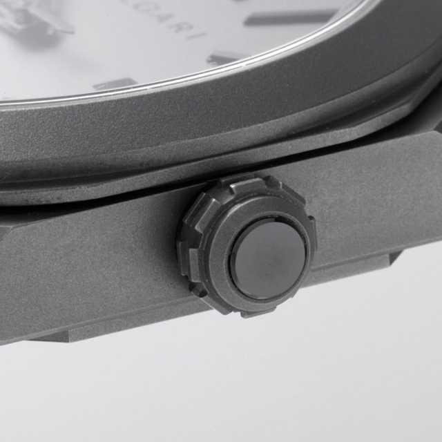 ブルガリ オクト BGO41C14TVD メンズ 中古