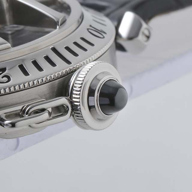 W3106255 グレー Cartier（カルティエ）パシャ N950 グリッド 中古