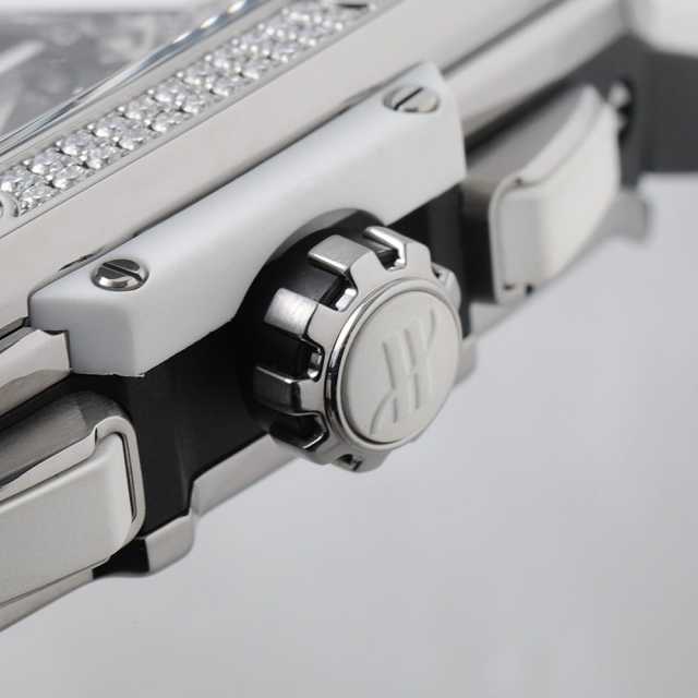 601.NE.0172.LR.1104.JPN19 スケルトン HUBLOT（ウブロ
