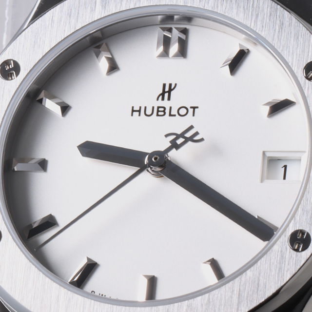 581.NX.2611.RX オパーリンシルバー HUBLOT（ウブロ）クラシック