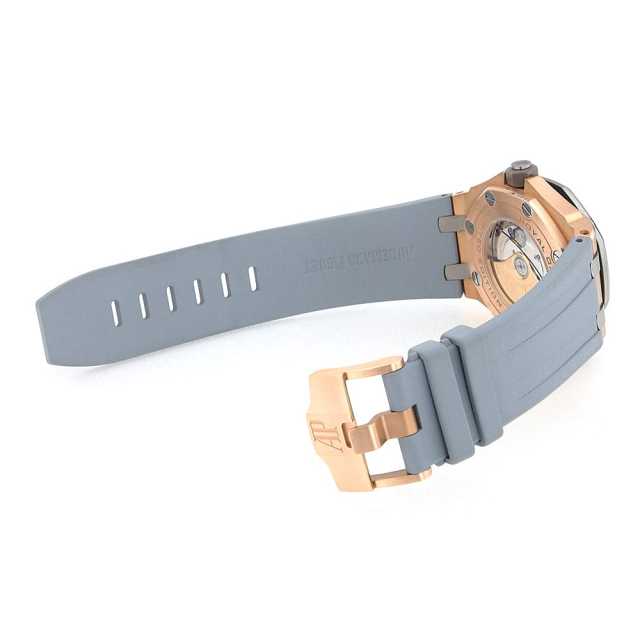 オーデマピゲ ロイヤルオーク 15711OI.OO.A006CA.01 メンズ 中古