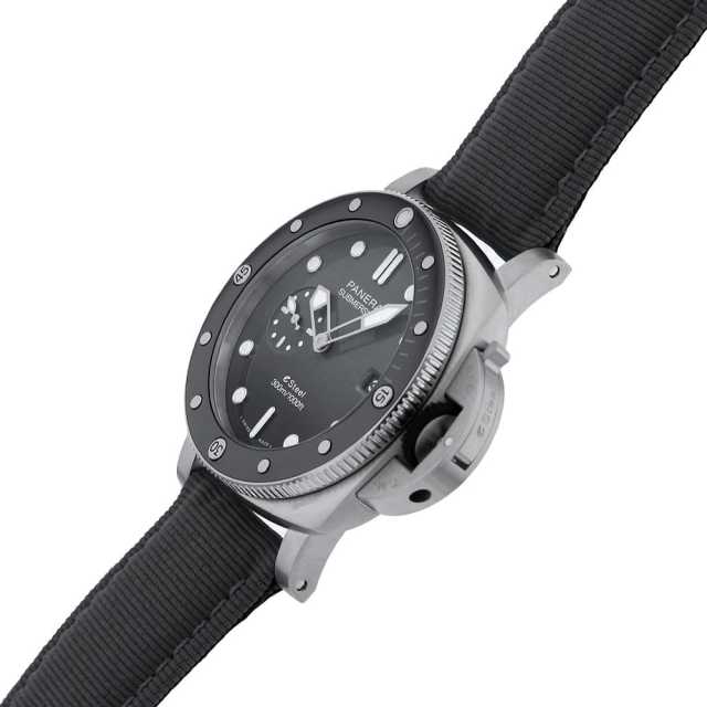 パネライ ルミノールサブマーシブル PAM01288 メンズ 中古