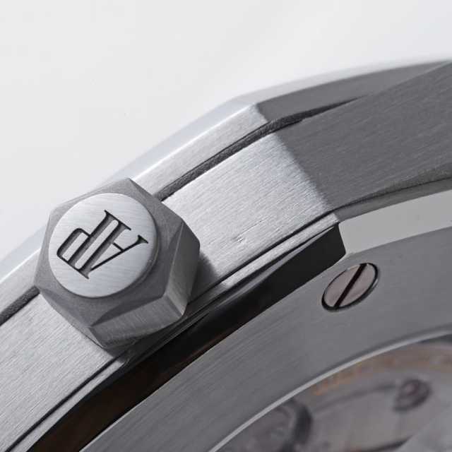 オーデマピゲ ロイヤルオーク 15400ST.OO.1220ST.02 メンズ 中古