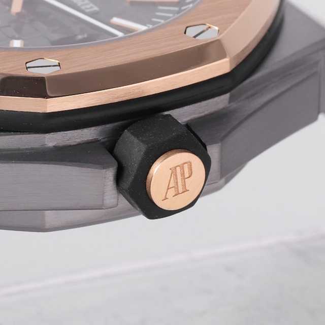 オーデマピゲ ロイヤルオーク 15709TR.OO.A005CR.01 メンズ 中古