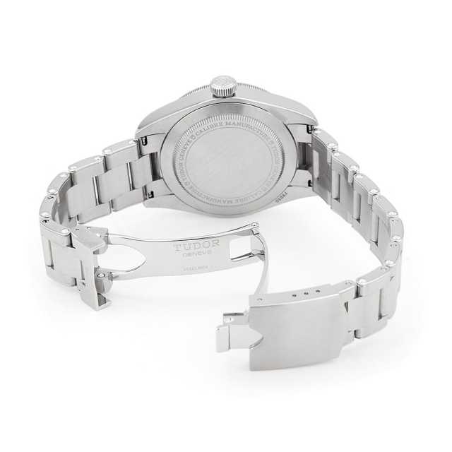 チューダー ブラックベイ 79030B メンズ 中古