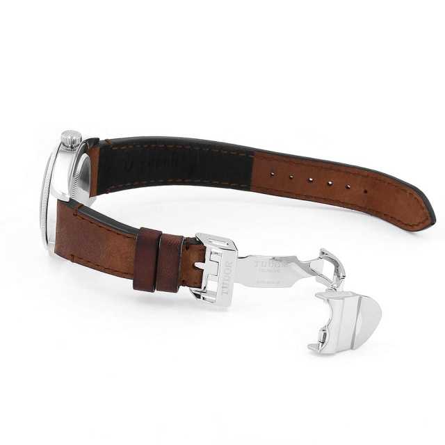 チューダー ブラックベイ 79030N メンズ 中古