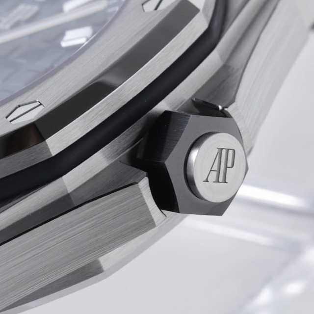 オーデマピゲ ロイヤルオーク 15720ST.OO.A027CA.01 メンズ 中古