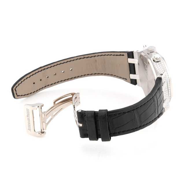 オーデマピゲ ロイヤルオーク 26068BC.ZZ.D002CR.01 メンズ 中古