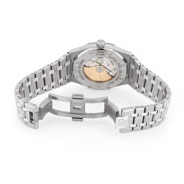オーデマピゲ ロイヤルオーク 15403IP.OO.1220IP.01 メンズ 中古