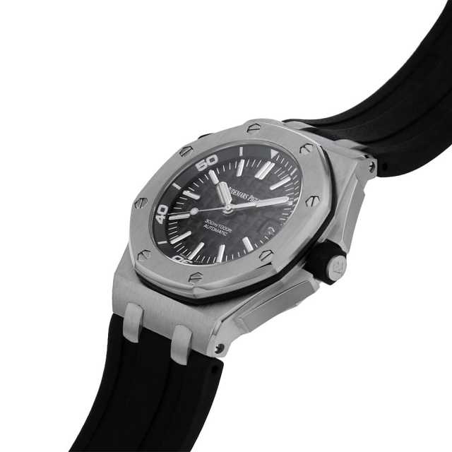 オーデマピゲ ロイヤルオーク 15703ST.OO.A002CA.01 メンズ 中古
