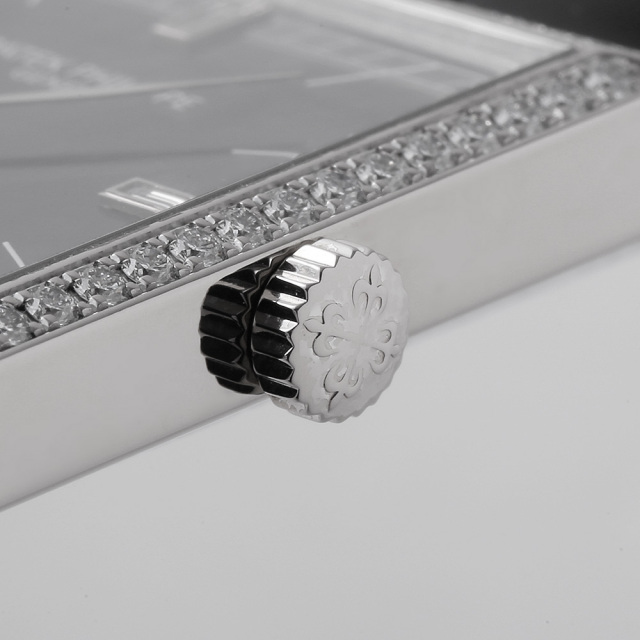 パテックフィリップ ゴンドーロ 5112G メンズ 中古