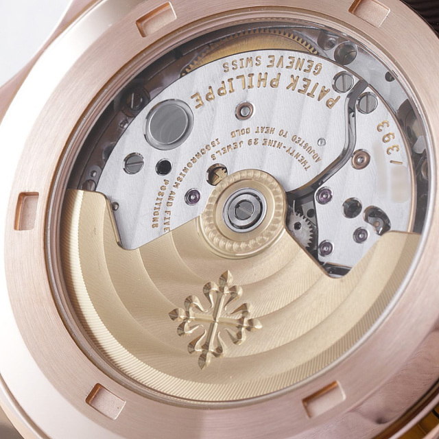 パテックフィリップ アクアノート 5167R-001 メンズ 中古
