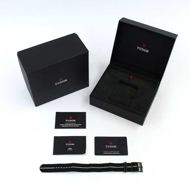 チューダー ブラックベイ 79210CNU メンズ 中古