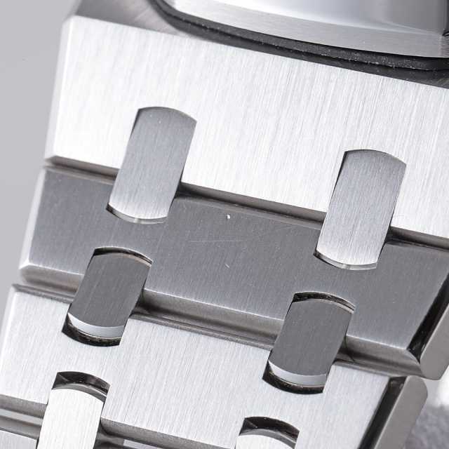 オーデマピゲ ロイヤルオーク 26239BC.OO.1220BC.01 メンズ 中古