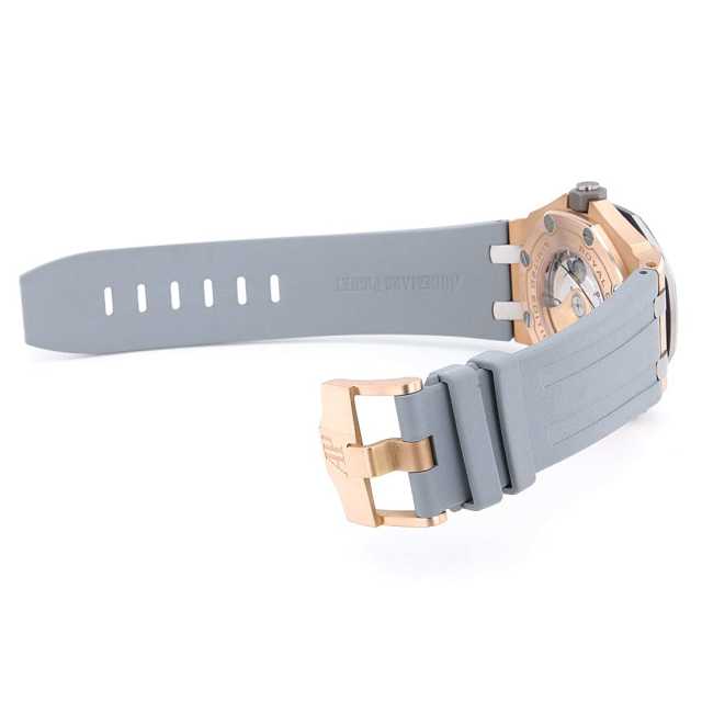 オーデマピゲ ロイヤルオーク 15711OI.OO.A006CA.01 メンズ 中古