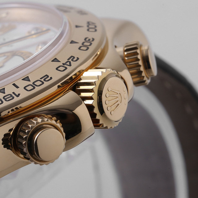 116518G ホワイト ROLEX（ロレックス）コスモグラフ デイトナ 8Pダイヤ