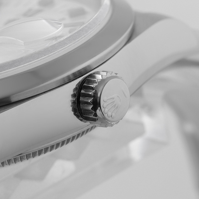15200 ホワイト ROLEX（ロレックス）オイスターパーペチュアル デイト