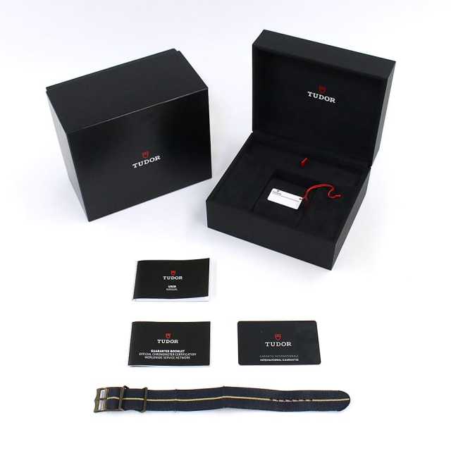 チューダー ブラックベイ 79250BB メンズ 中古