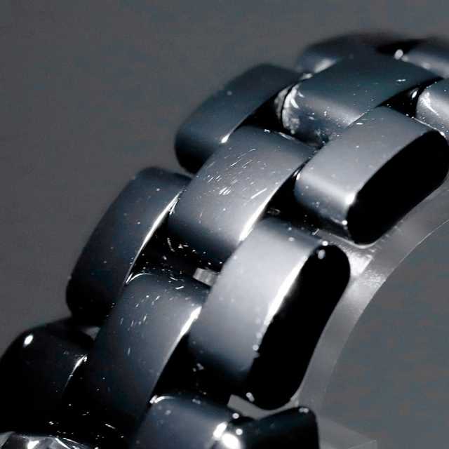CHANEL J12 H1009 Men's Used