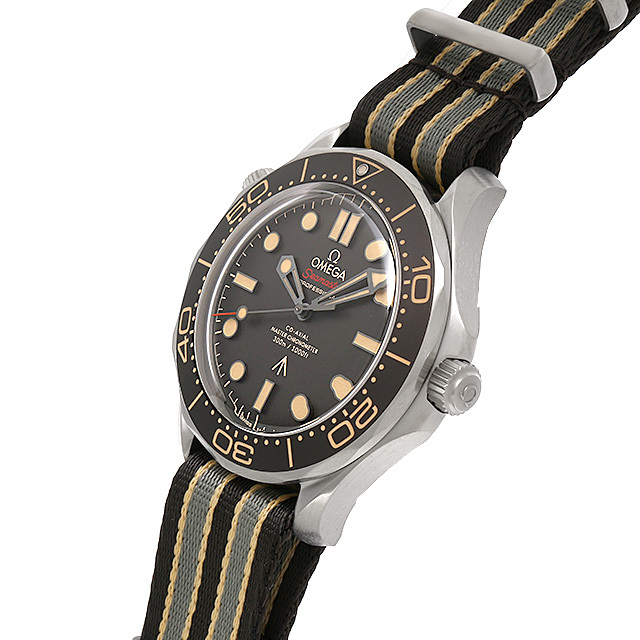 シーマスター ダイバー300M コーアクシャル マスタークロノメーター 42MM 007エディション 210.92.42.20.01.001 サブ画像１