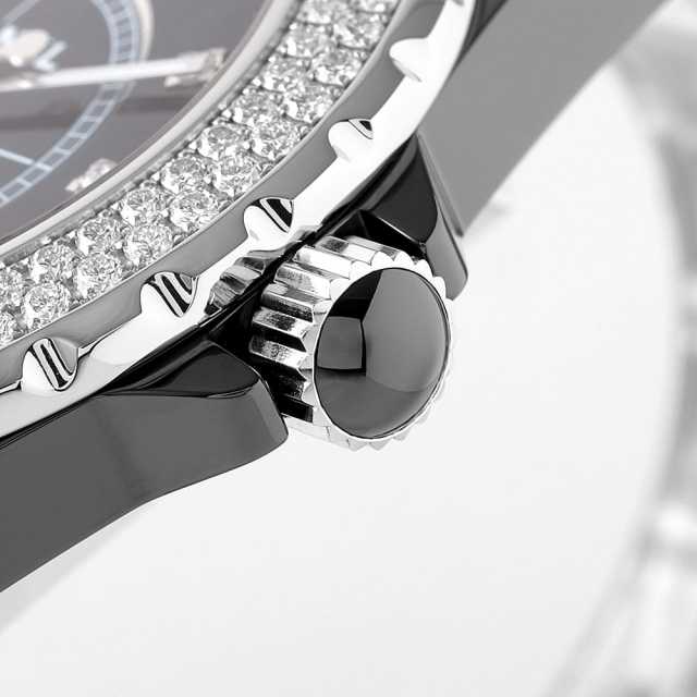 H2014 ブラック CHANEL（シャネル）J12 黒セラミック ベゼル