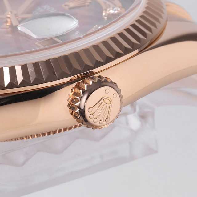 ロレックス デイデイト 118235FNA メンズ 中古