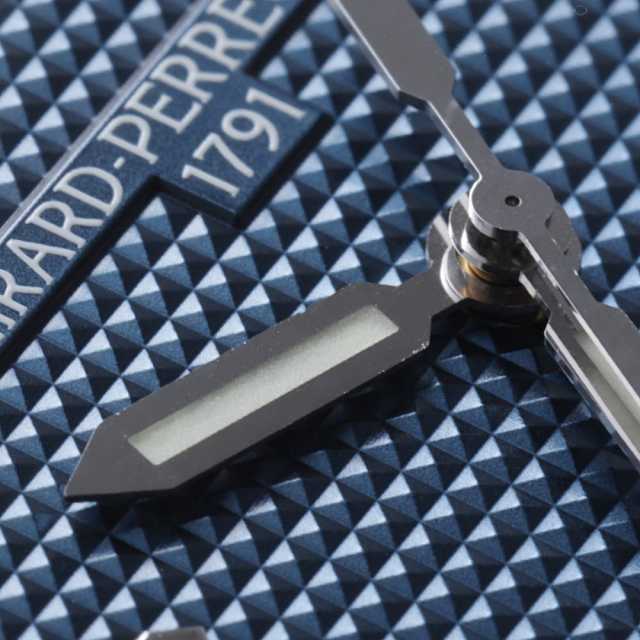 81010-11-431-11A ブルー Girard-Perregaux（ジラールペルゴ