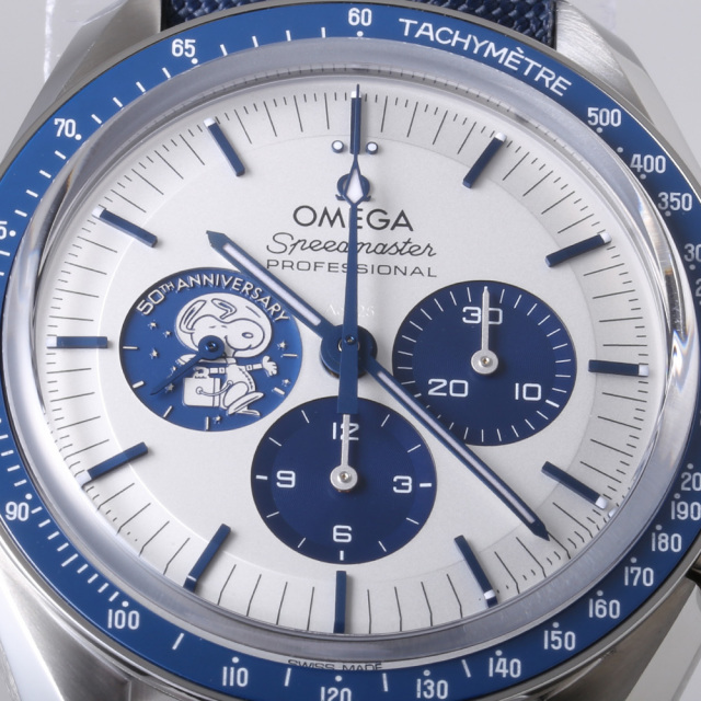 オメガ ノベルティ OMEGA 歴代スピードマスター 大型ポスター 非売品 希少 310.32.42.50.02.001 ホワイト OMEGA（オメガ）スピードマスター