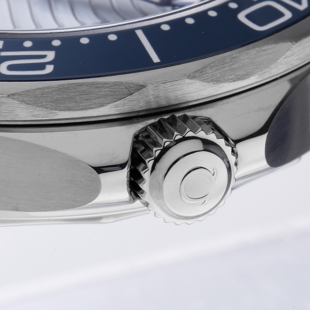 210.32.42.20.06.001 グレー OMEGA（オメガ）シーマスター ダイバー300  