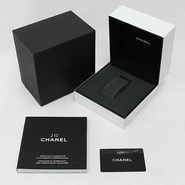 H2422 ホワイトシェル CHANEL（シャネル）J12 ホワイト 8Pダイヤ