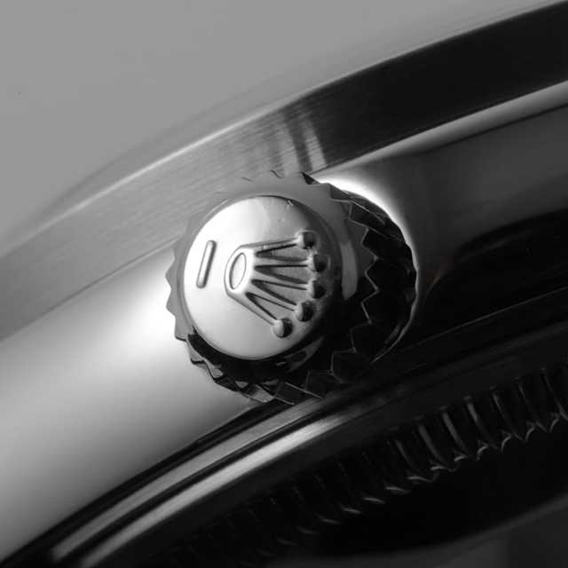 15210 ホワイト ROLEX（ロレックス）オイスターパーペチュアル デイト