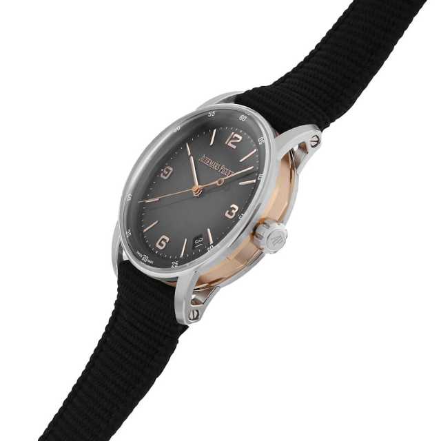 新品未使用 オーデマピゲ AUDEMARS PIGUET　スウェットシャツ　Ｍ 15210CR.OO.A002CR.01 グレー AUDEMARS PIGUET（オーデマピゲ）CODE11