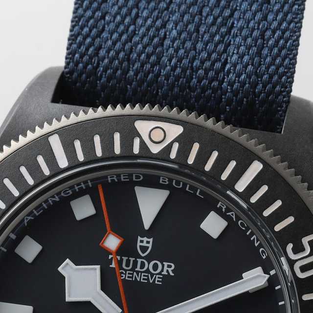 25707KN ブルー TUDOR（チューダー）ペラゴス FXD アリンギ