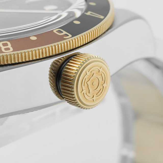 チューダー ブラックベイ 79833MN メンズ 中古