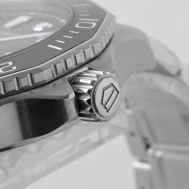 WBP201A.BA0632 ブラック TAG Heuer（タグホイヤー）アクアレーサー  