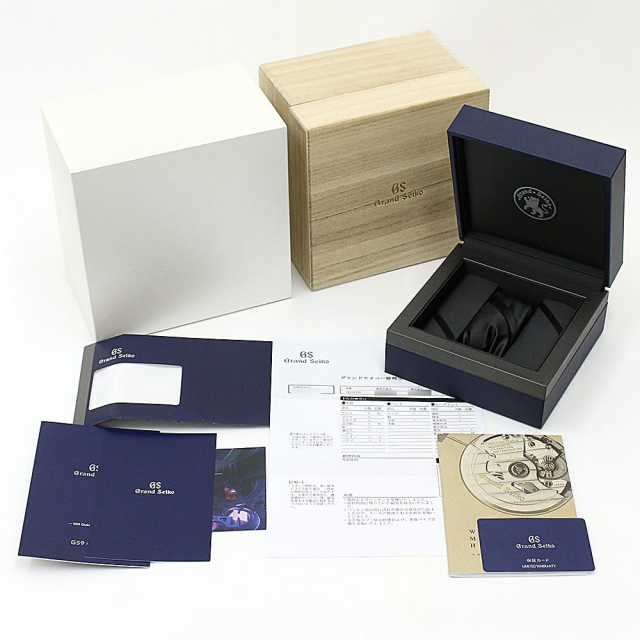 グランジェ中古です！ベージュ付き！ グッチ 時計 レディース G-タイムレス YA1264074 シルバー