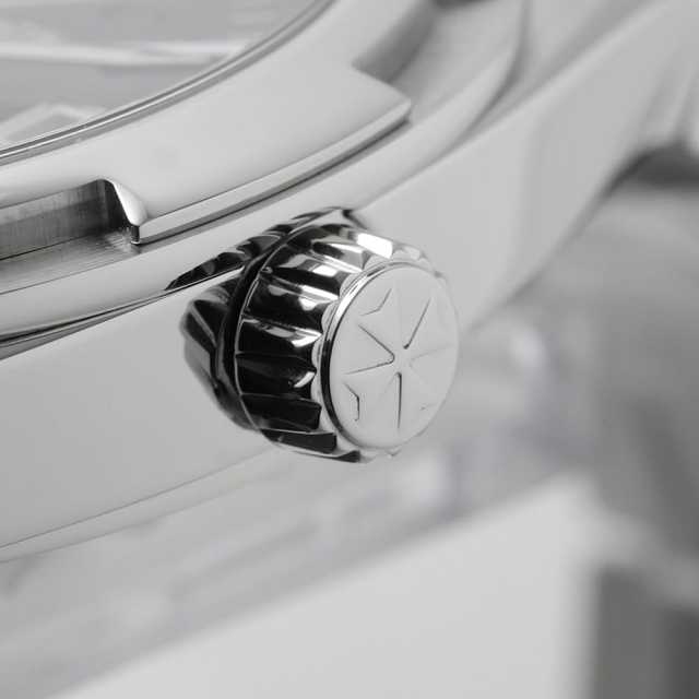 ヴァシュロンコンスタンタン オーヴァーシーズ 4500V/110A-B128 メンズ 中古