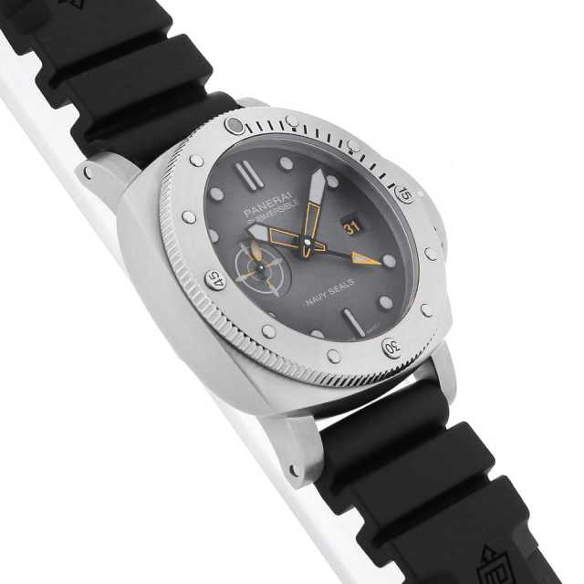 パネライ ルミノールサブマーシブル PAM01323 メンズ 中古