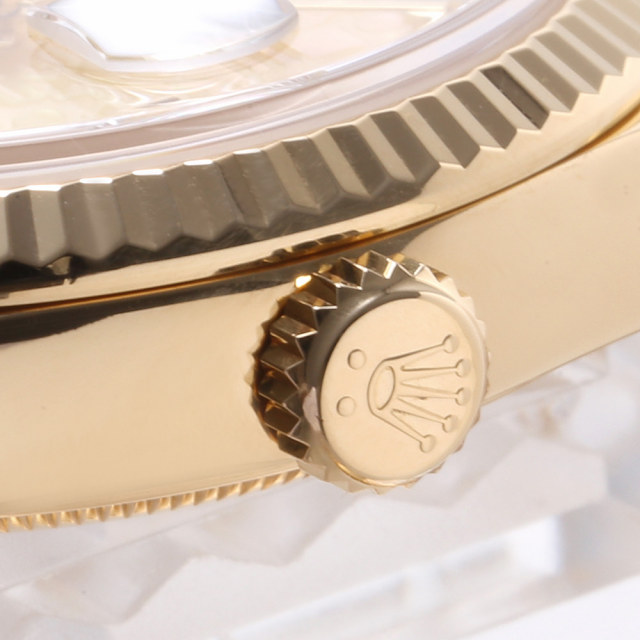 ロレックス デイデイト 118238NCA メンズ 中古