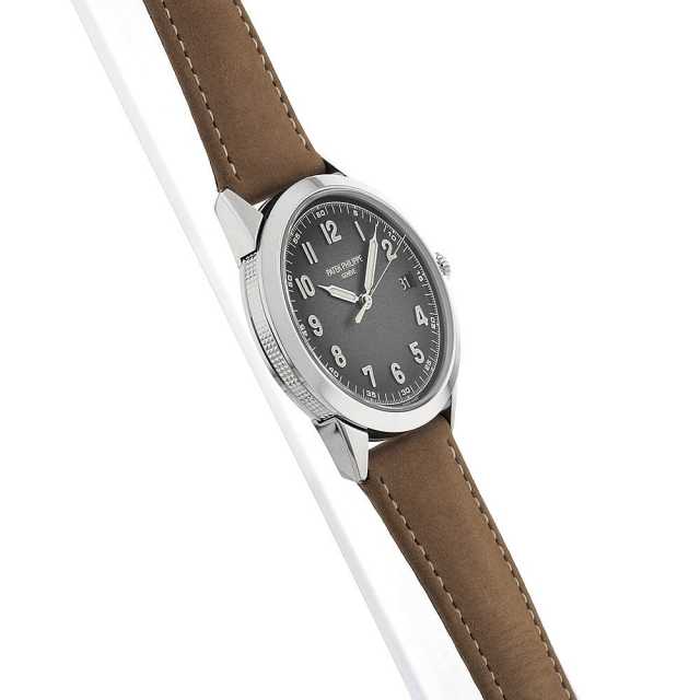 Patek Philippe Calatrava 5226G-001 Men's Used