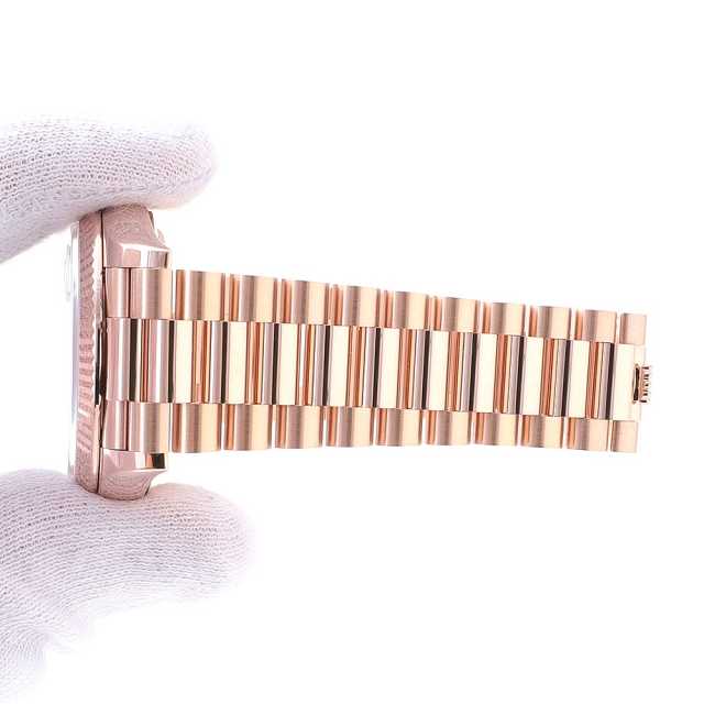 ロレックス デイデイト 128235A メンズ 中古