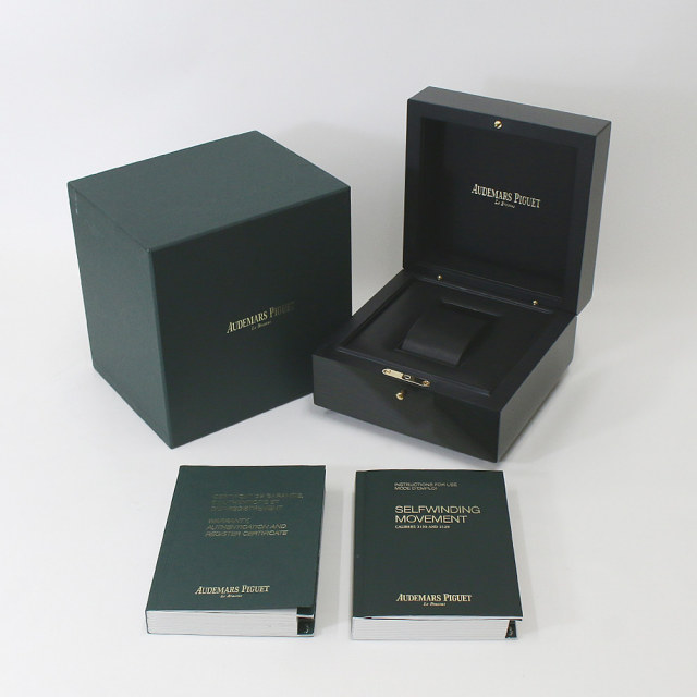オーデマピゲ ロイヤルオーク 15400ST.OO.1220ST.02.A メンズ 中古