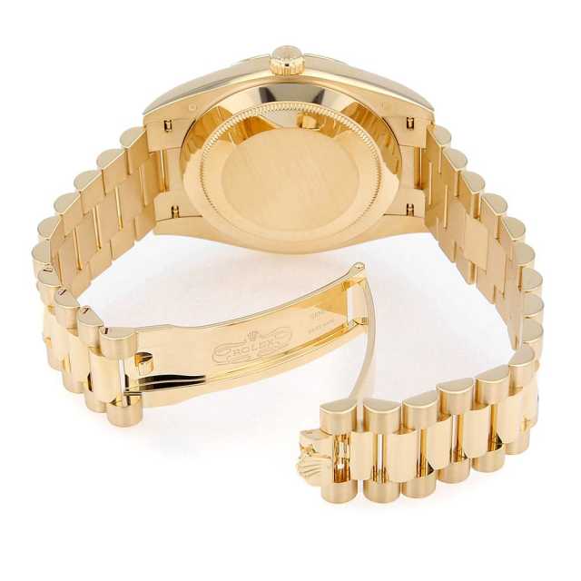 ロレックス デイデイト 228238A MOP メンズ 中古