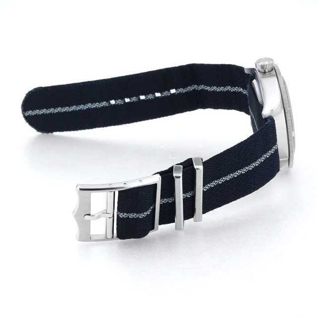 チューダー ブラックベイ 79030B メンズ 中古